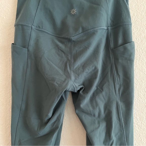 Athleta Salutation Stash Pocket II Capri Leggings In Blue Green Size XS - Picture 5 of 7